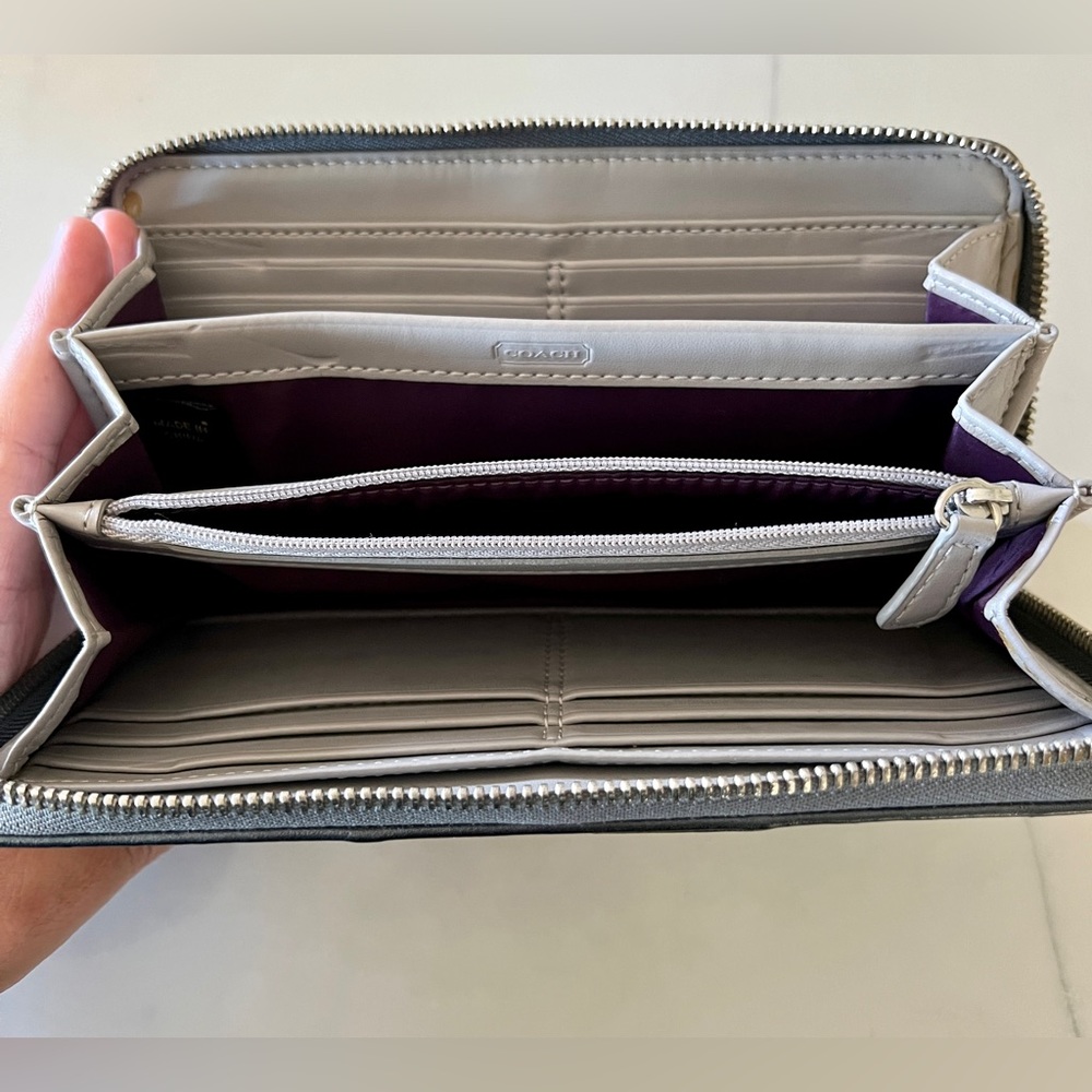 Coach Wallet - Picture 8 of 8